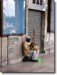 hudebník na ulici