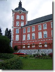 Pohled na kamenický zámek