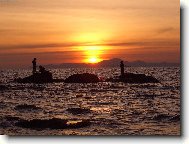 západ slunce a místní rybáři ( Pattaya  - Thajsko )